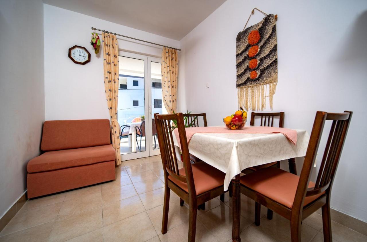 Apartments Lazaric Lopar Buitenkant foto