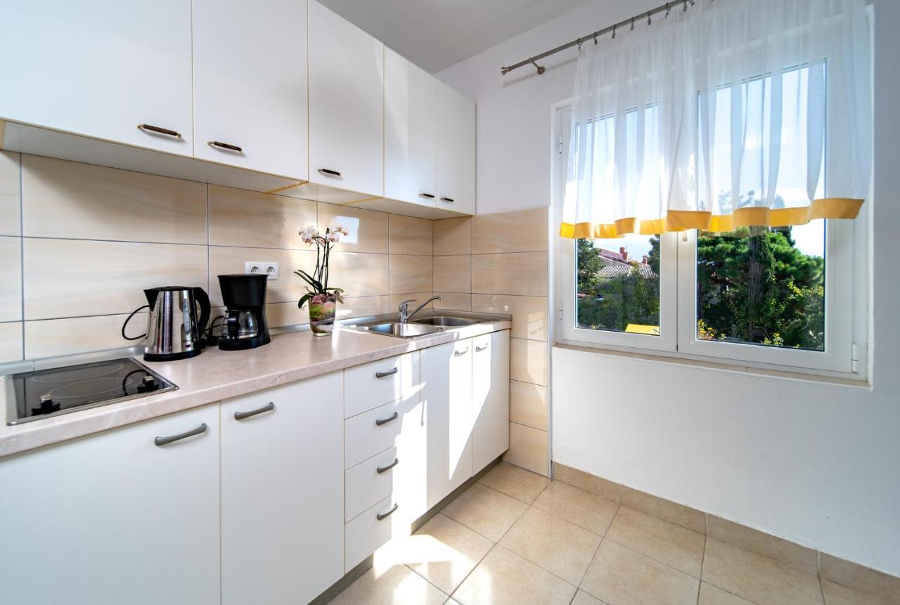 Apartments Lazaric Lopar Buitenkant foto