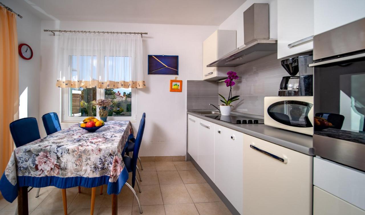 Apartments Lazaric Lopar Buitenkant foto